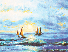 Kort med motiv av tre seilbåter i solnedgang på åpent hav. Bilde.