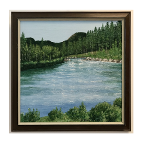 Originalmaleri av munnmaler Sigrid Slora. Maleri med motiv av elv med natur rundt. Bilde.